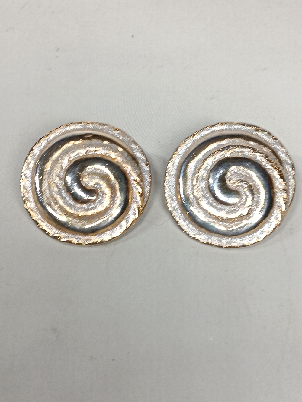 Vintage Gold Spiral Disc Clip-On Earrings - Picture 3 of 5